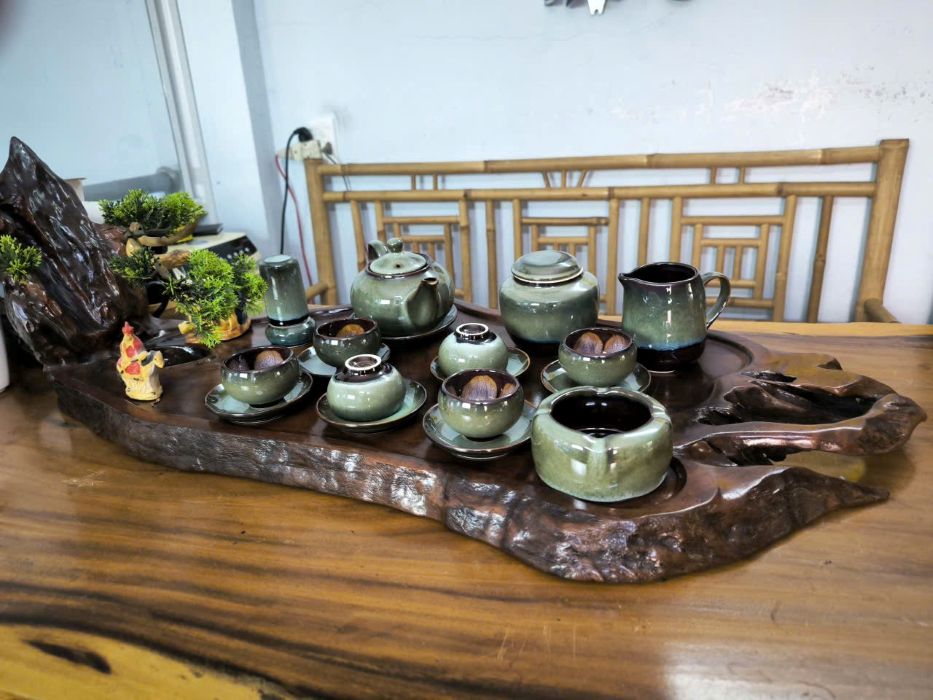 Bộ ấm trà 18 món men hỏa biến Bát Tràng Bộ ấm trà 18 món men hỏa biến Bát Tràng